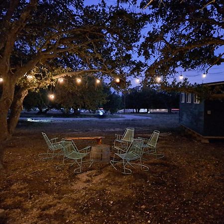 The Container Retreat @ 290 Wine Trail #10 Welcome Friends! Hye Kültér fotó