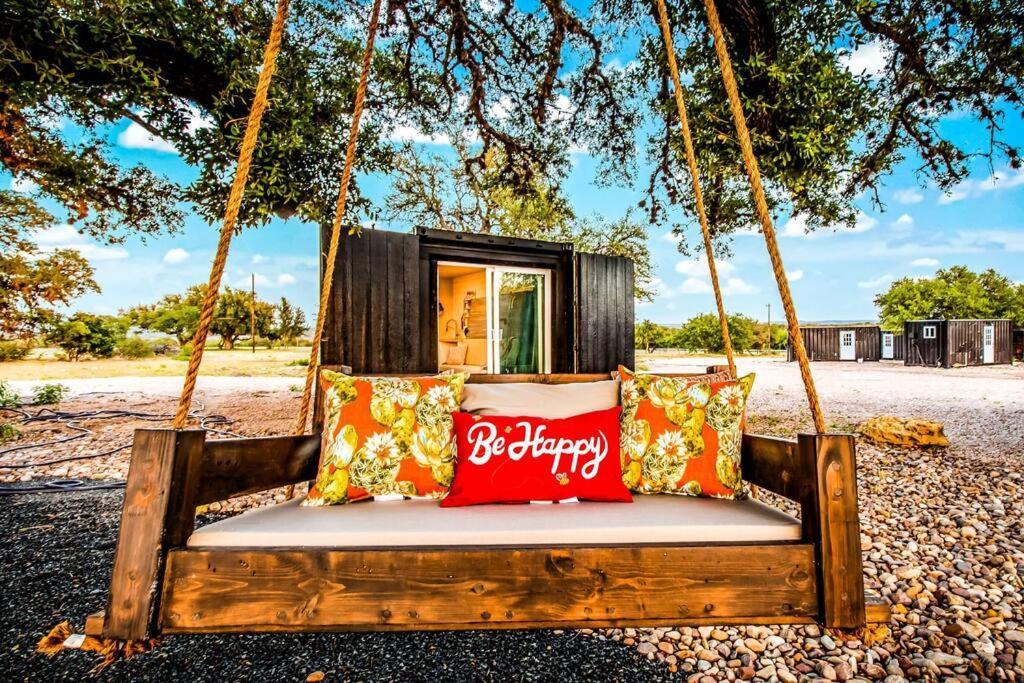The Container Retreat @ 290 Wine Trail #10 Welcome Friends! Hye Kültér fotó